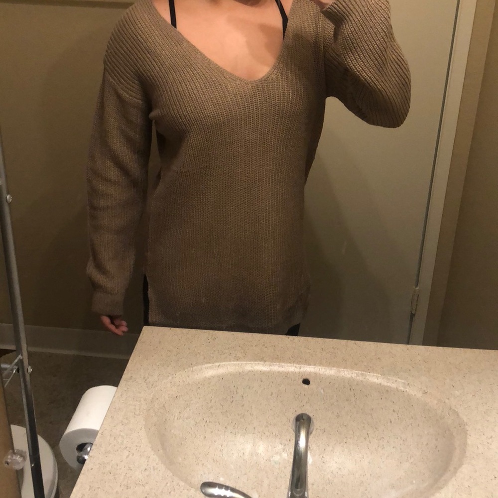 Criss cross back sweater